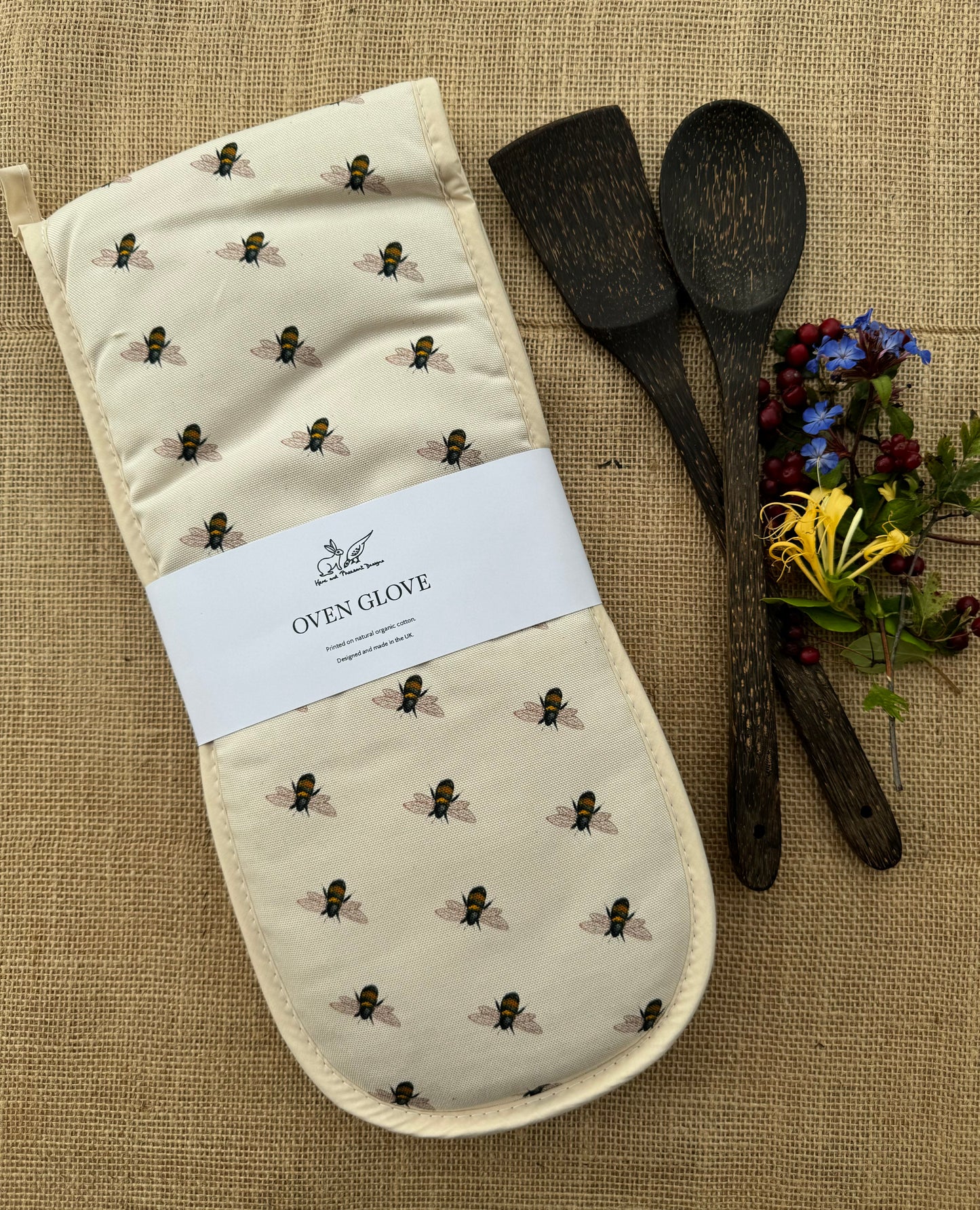 Beautiful Bees Double Oven Glove