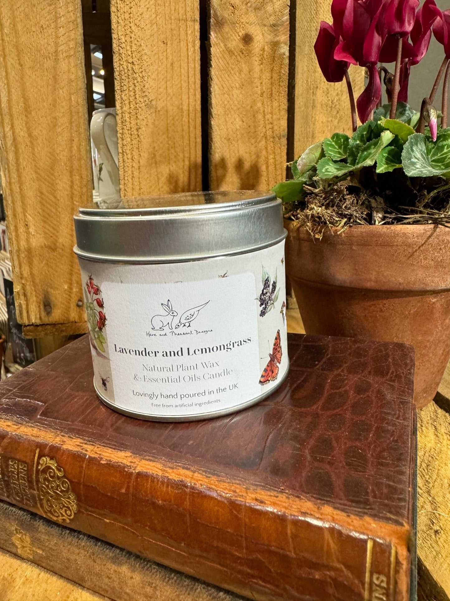 Lavender and Lemongrass Candle in a Tin, Hand Poured in the UK - Hare and Pheasant Designs